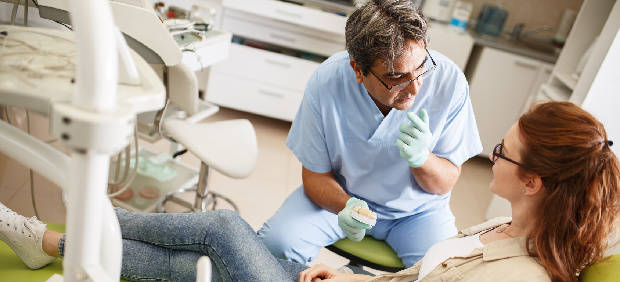 Nachhaltig überzeugen anstatt nur zu informieren: Wie man die Akzeptanz von Behandlungsplänen steigern kann. Nachhaltig überzeugen anstatt nur zu informieren: Wie man die Akzeptanz von Behandlungsplänen steigern kann.