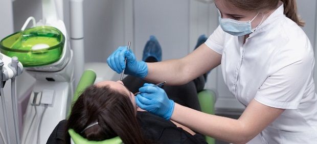 Recall-Gespräche sicher führen – Notwendigkeit der unterstützenden Parodontalprophylaxe (UPT) Recall-Gespräche sicher führen – Notwendigkeit der unterstützenden Parodontalprophylaxe (UPT)