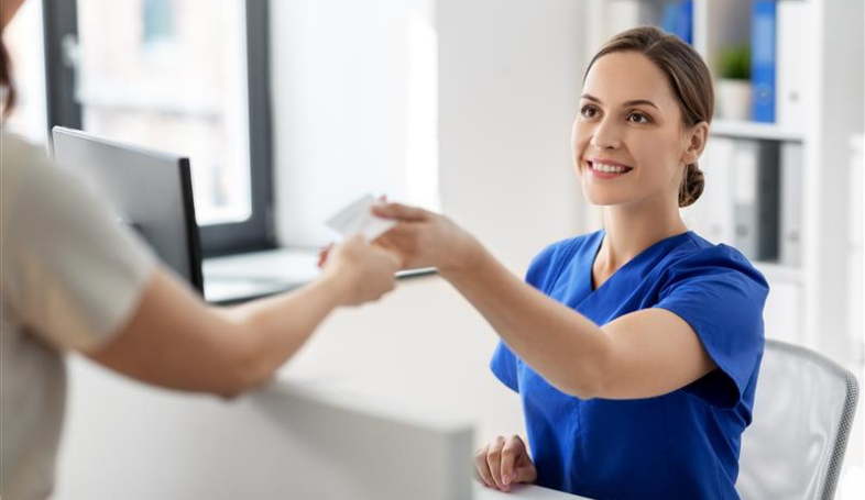 Rezeptionsmanager für die Zahnarztpraxis IHK (m/w/d)